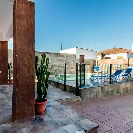 Villa Chalet Con Piscina Privada, Wi-fi Y Barbacoa En Conil - Es-180-9 *