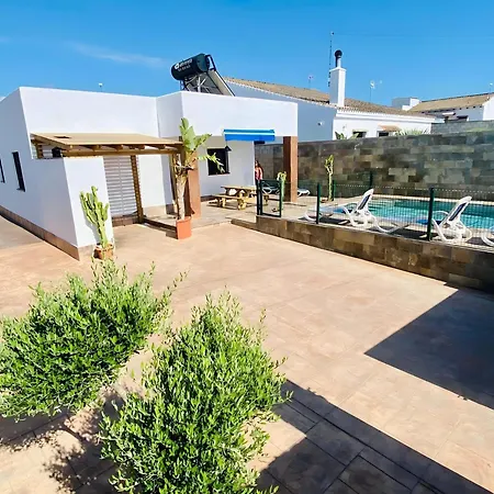 Chalet Con Piscina Privada, Wi-fi Y Barbacoa En Conil - Es-180-9 Villa Conil De La Frontera